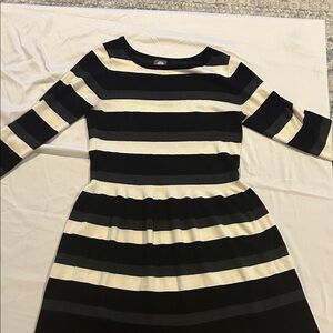 Vince Camuto Black and Cream Striped Long Sleeve Dress
